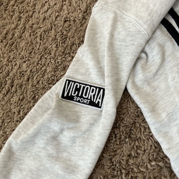 Sweater - Picture 3 of 3